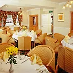 Arundel House Hotel